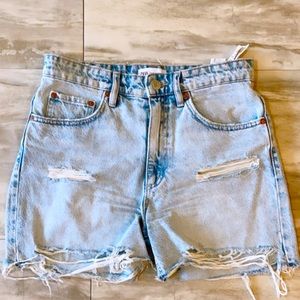 DENIM SHORTS